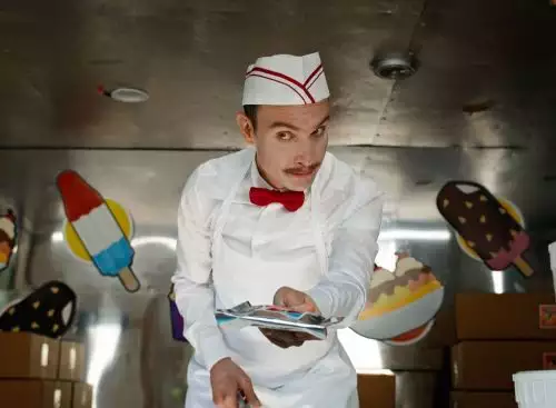 IceCreamMan_134257315295684792_big-cine_deskt.webp