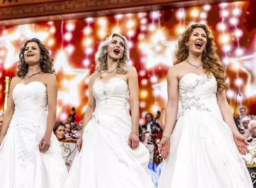AndrC3A9Rieus2026ChristmasConcertLetItSnow_134320375853375390_big-cine_deskt.webp