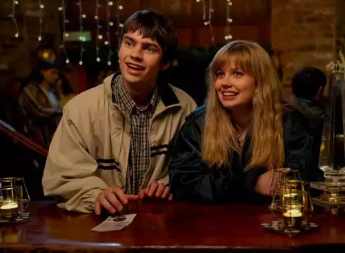 FindingEmily_134193297882332972_big-cine_deskt.webp
